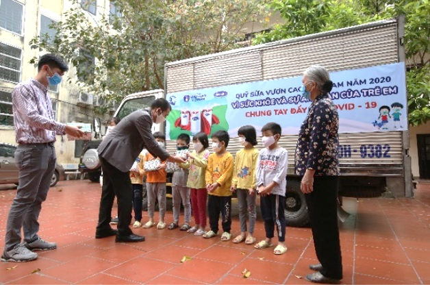 Chính thức khởi động hành trình của Quỹ sữa Vươn cao Việt Nam năm 2021